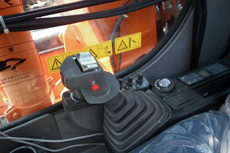 驾驶室操作控制系统
