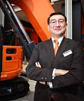 日立建机(欧洲)总裁兼CEO角谷守朗